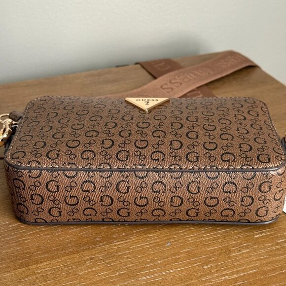 Guess Brown Logo Crossbody Handbag NWT - Picture 5 of 11